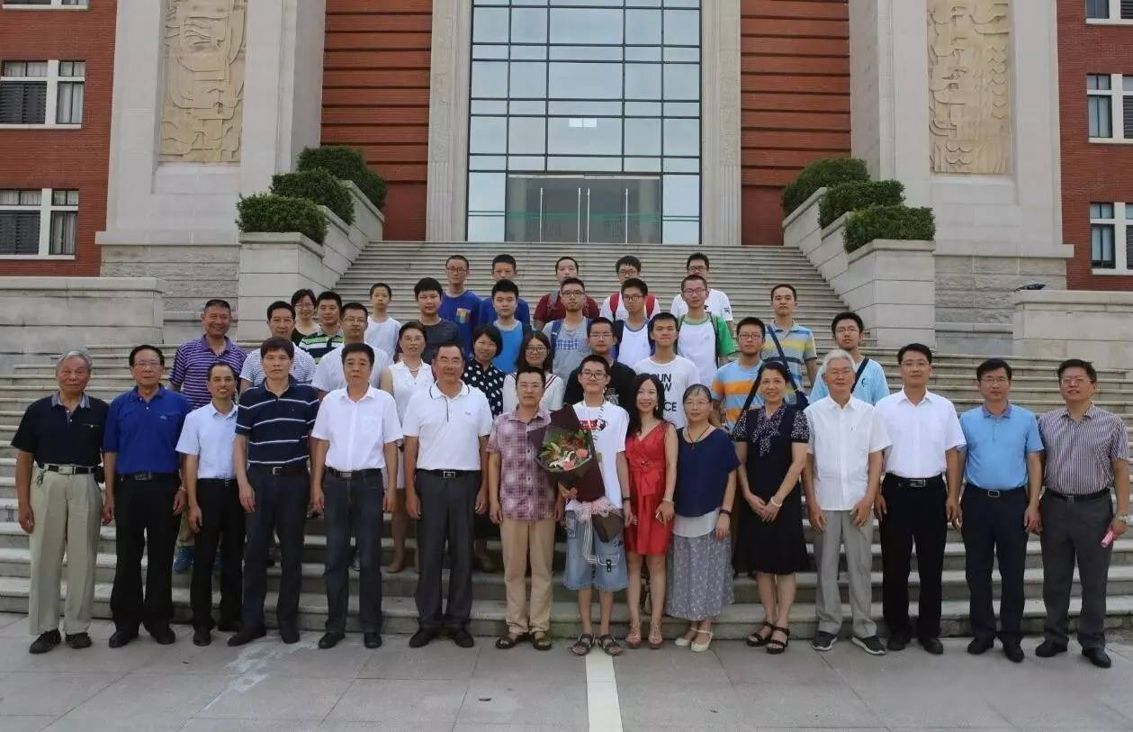 公众教育与数据收集项目